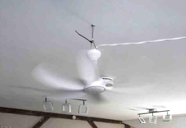 Mobiler Deckenventilator – auch für Senioren